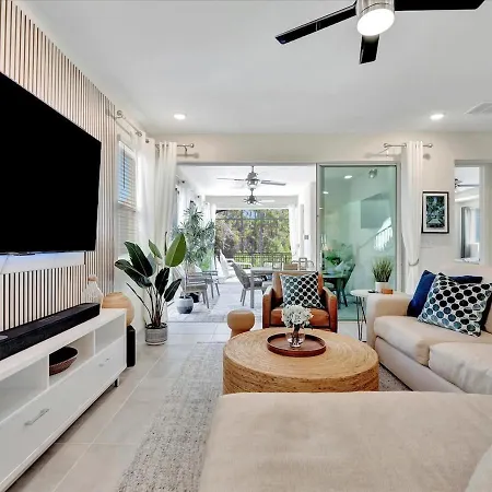 Disney Universal Vacation Villa